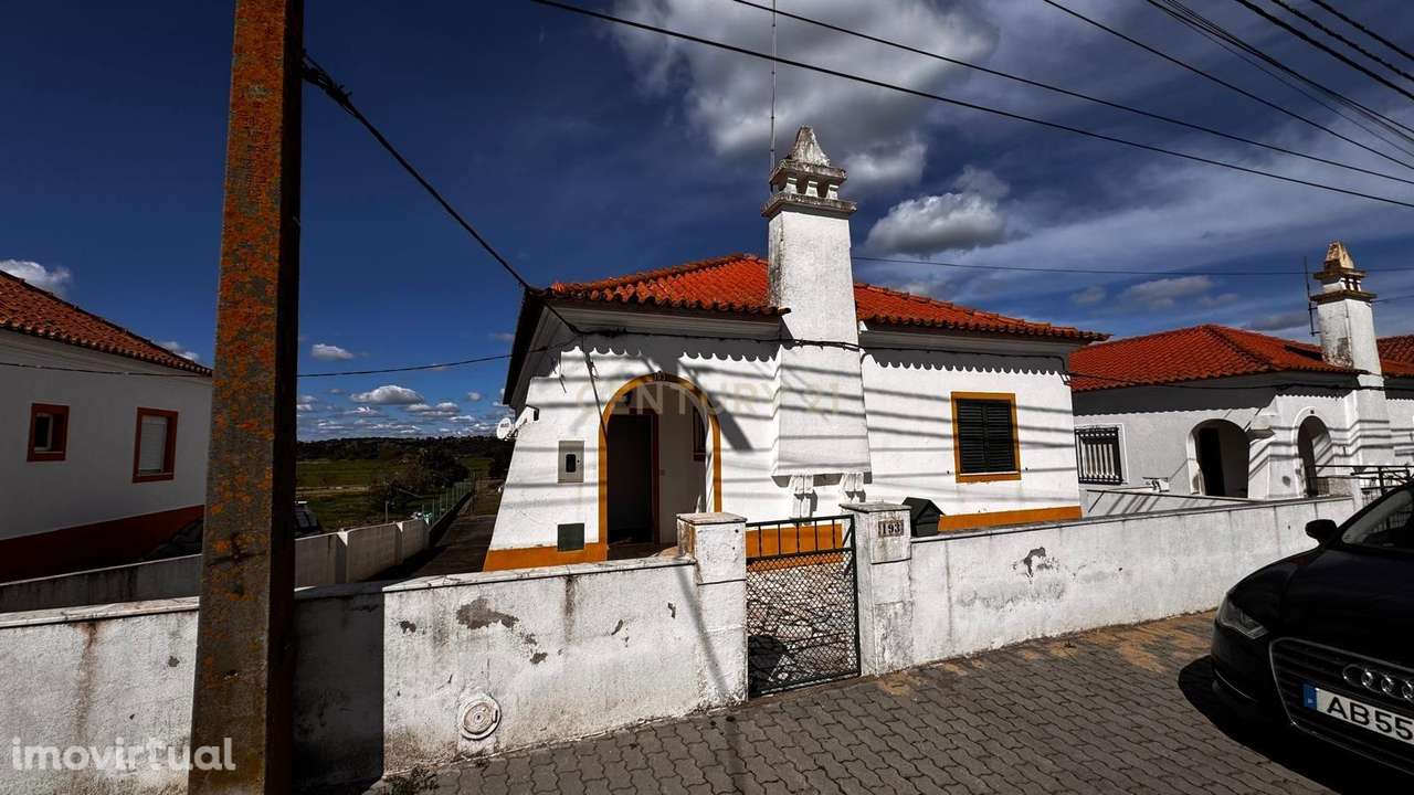 Casa T4 em Mora com Jardim e Garagem - Grande imagem: 3/25