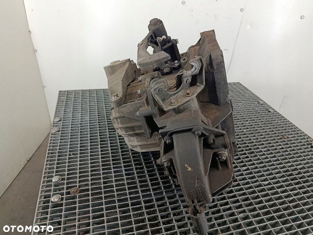 SKRZYNIA BIEGÓW MANUALNA 6 OPEL VECTRA C FL M32 1.9 CDTI - 5