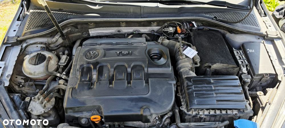 Volkswagen Golf - 8