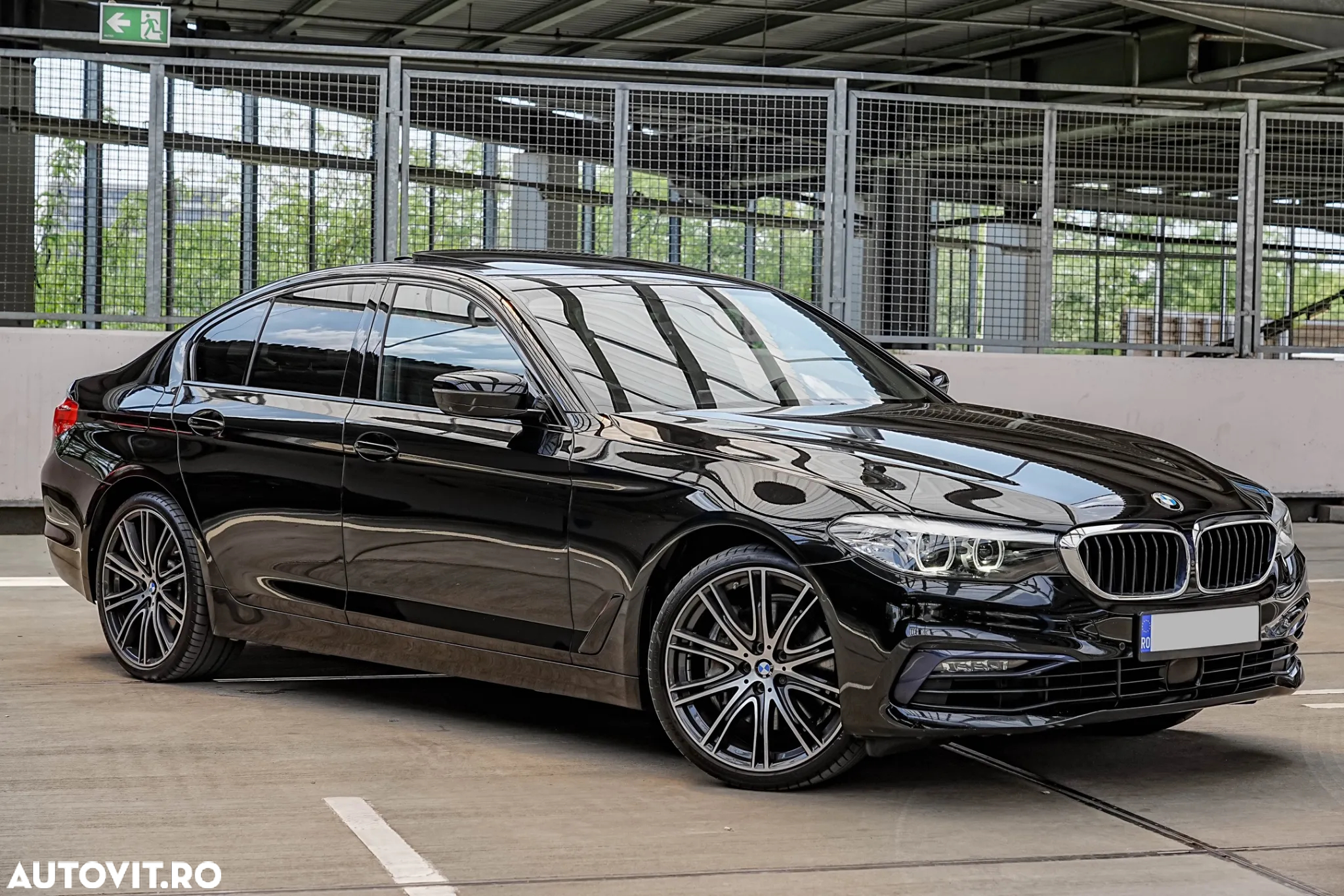 BMW Seria 5 540i xDrive Aut. Sport Line - 3