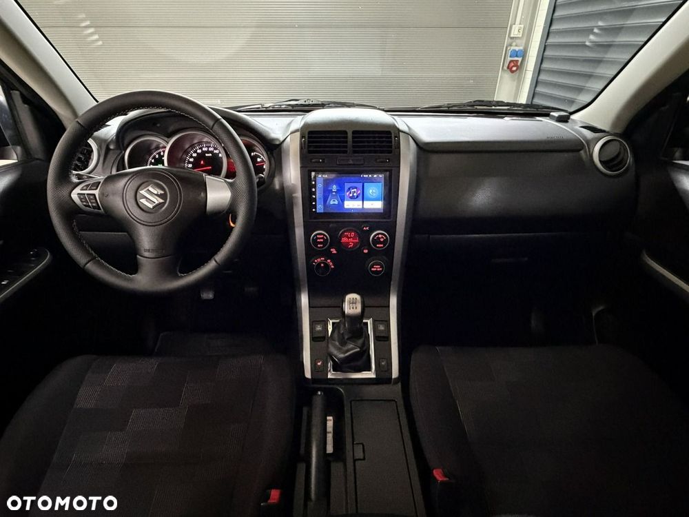 Suzuki Grand Vitara - 12