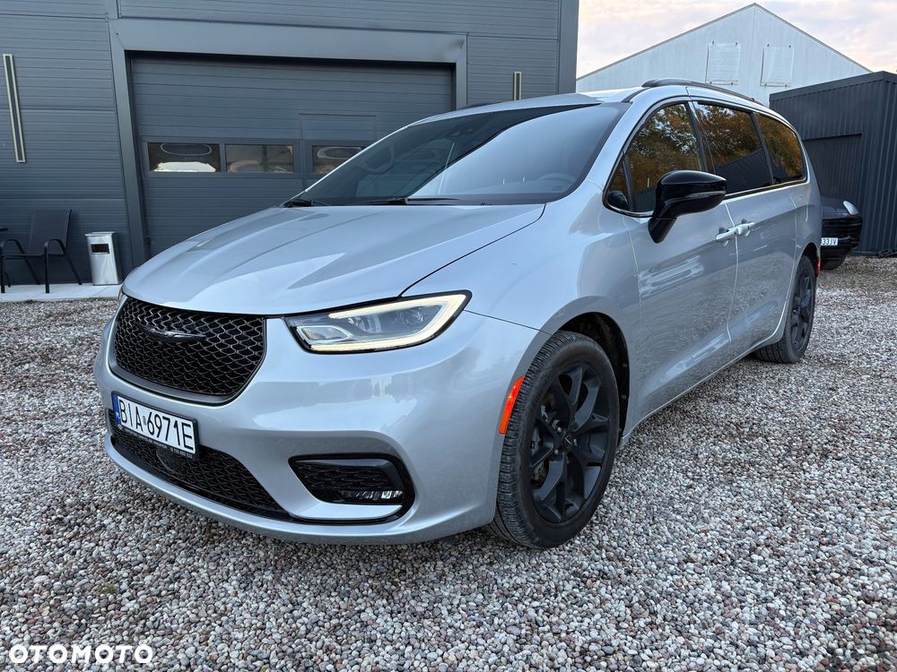 Chrysler Pacifica - 9