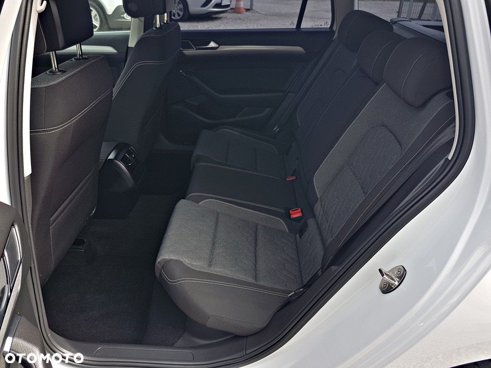 Volkswagen Passat 2.0 TDI EVO Business - 21