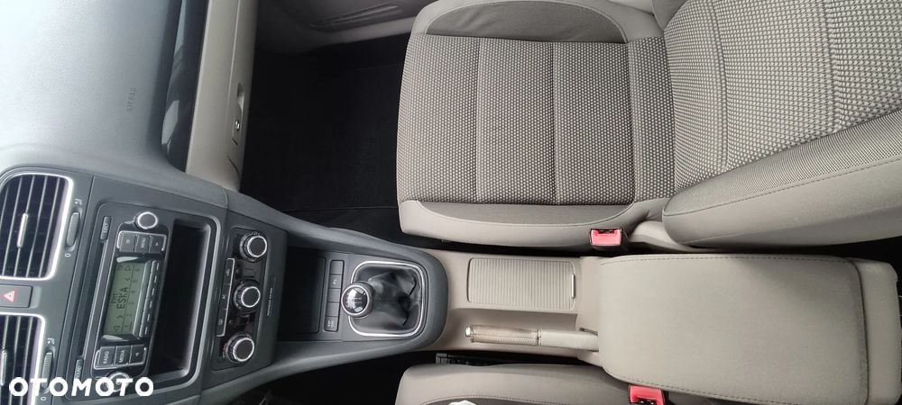 Volkswagen Golf 1.6 Comfortline - 17