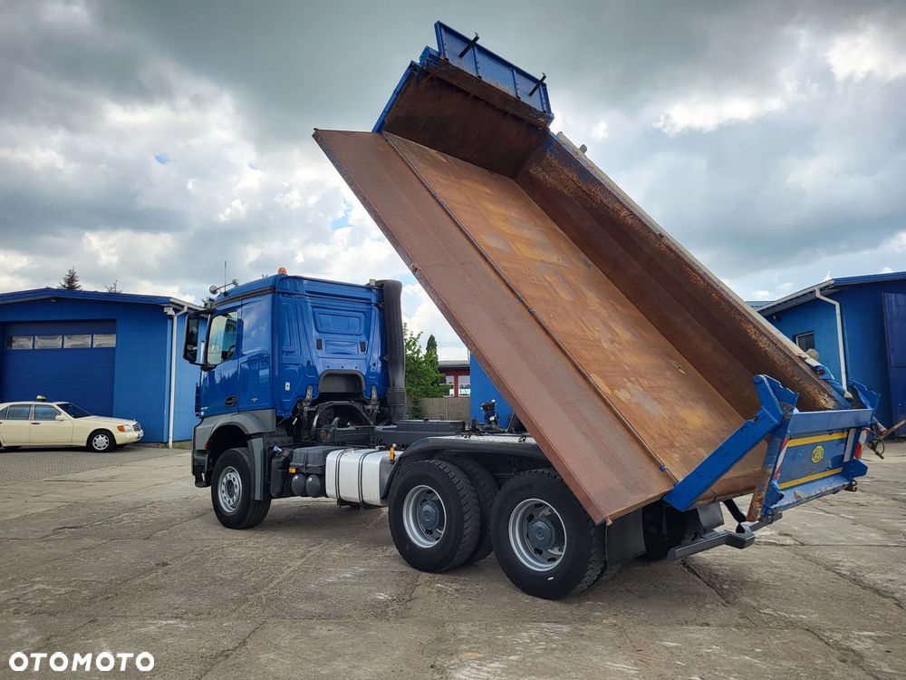 Mercedes-Benz AROCS 2643 6x4 wywrotka Meiller Bordmatic z Niemiec - 9