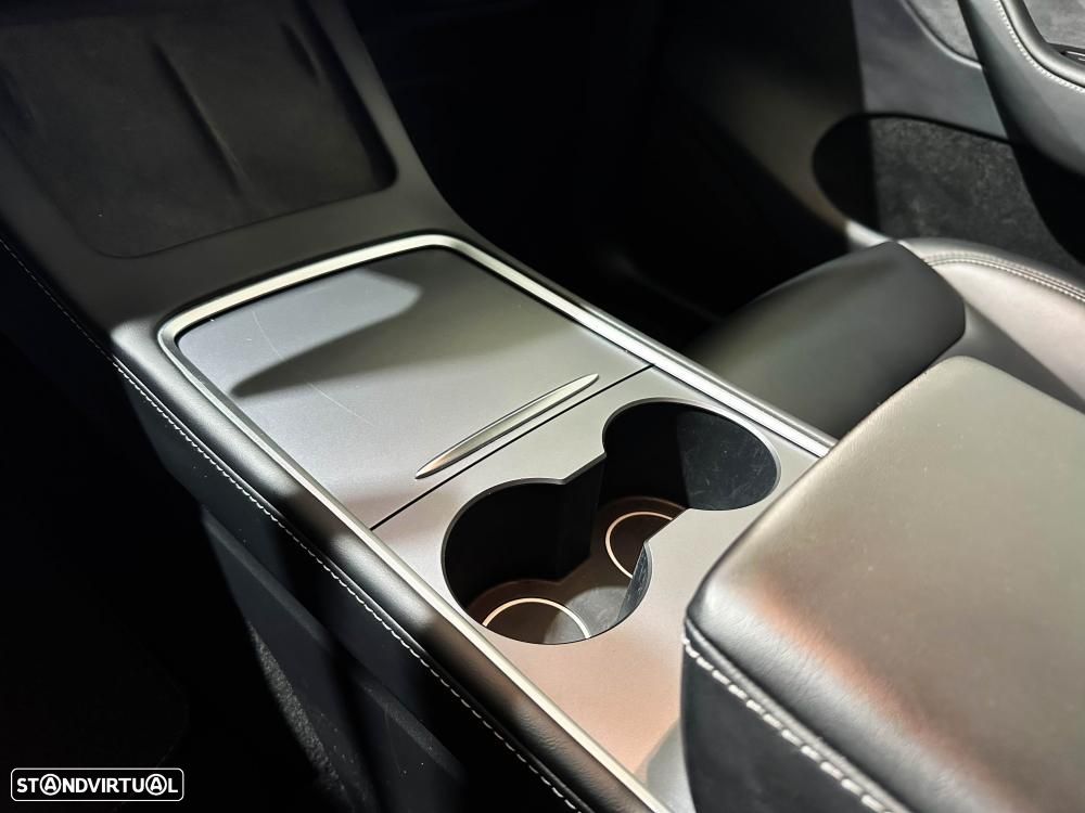 Tesla Model Y Performance Dual Motor AWD - 44