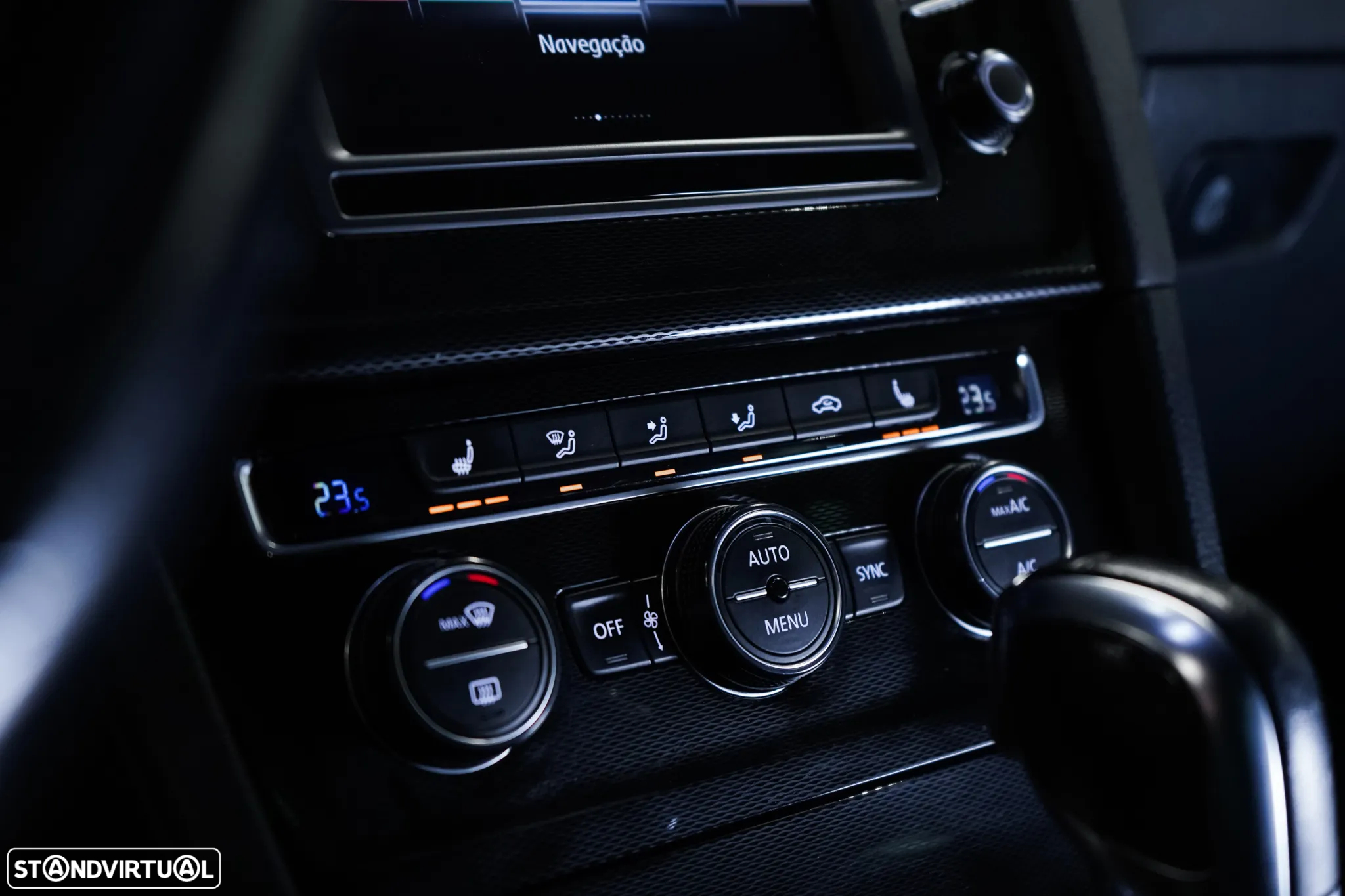 VW Golf 2.0 TDI GTD DSG - 33