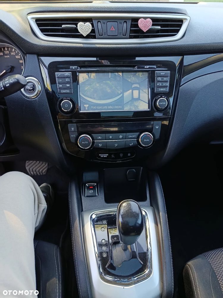 Nissan Qashqai 1.6 DCi Xtronic TEKNA - 27