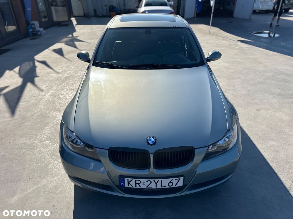 BMW Seria 3 320i - 8