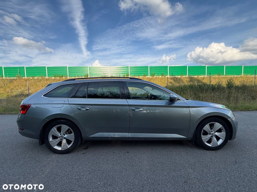 Skoda Superb 1.6 TDI Ambition Greenline - 3