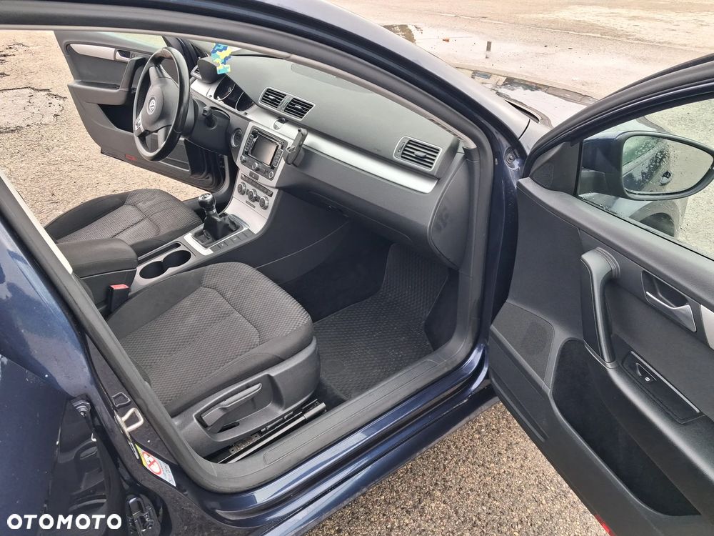 Volkswagen Passat Variant 1.6 TDI BlueMotion - 10