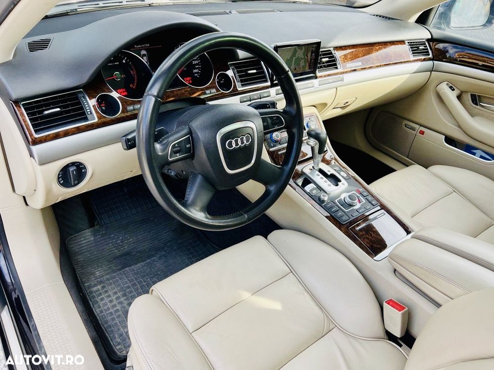 Audi A8 3.0 TDI DPF quattro - 12