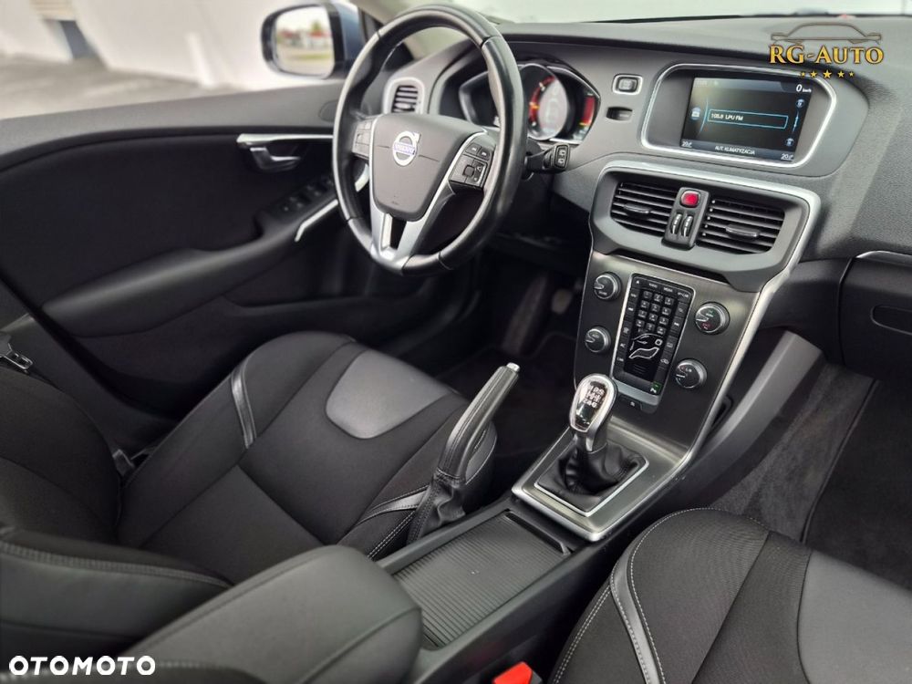 Volvo V40 - 26