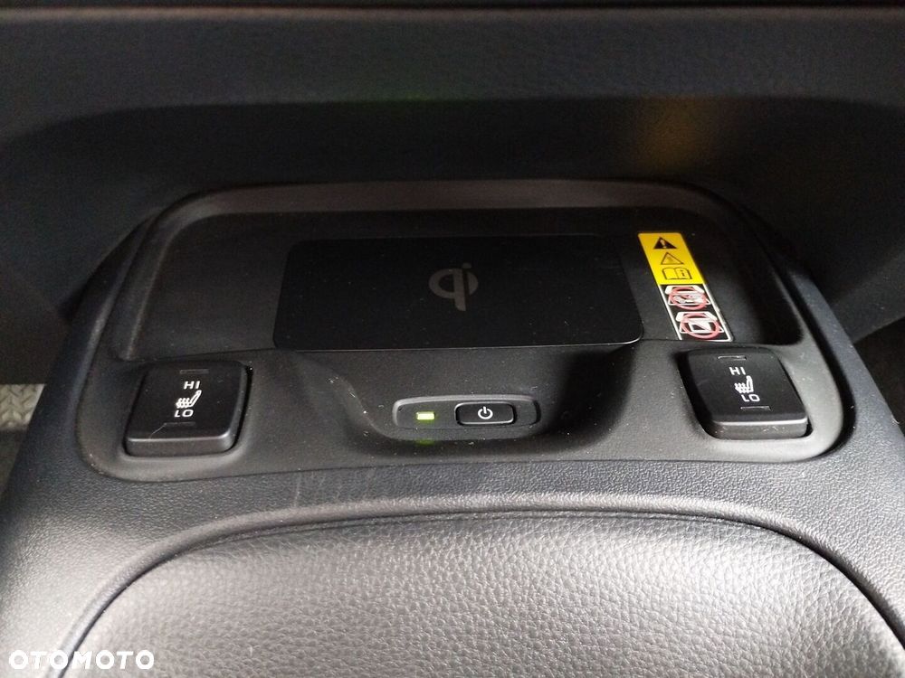 Toyota Corolla 2.0 Hybrid Comfort - 22