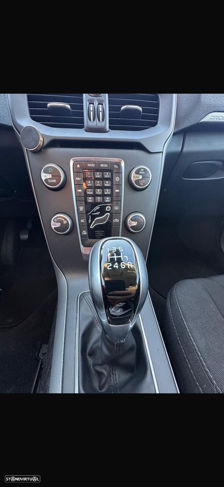 Volvo V40 2.0 D2 Momentum - 9