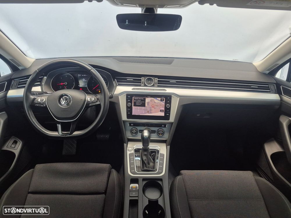 VW Passat Variant 2.0 TDI Confortline DSG - 8
