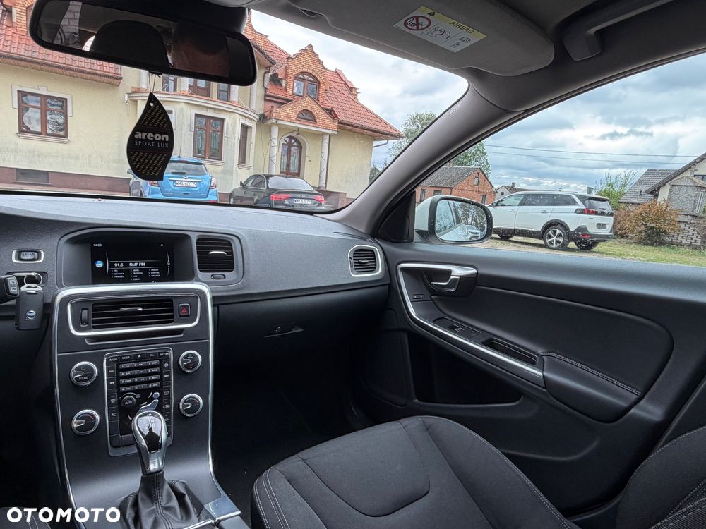 Volvo V60 D4 Geartronic - 14