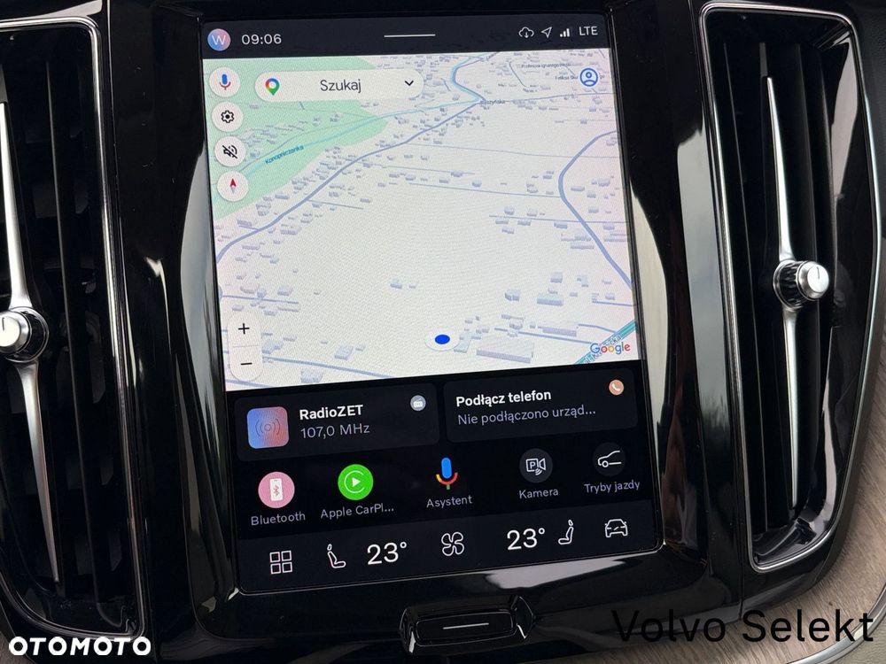 Volvo XC 60 B4 B Plus Dark - 21