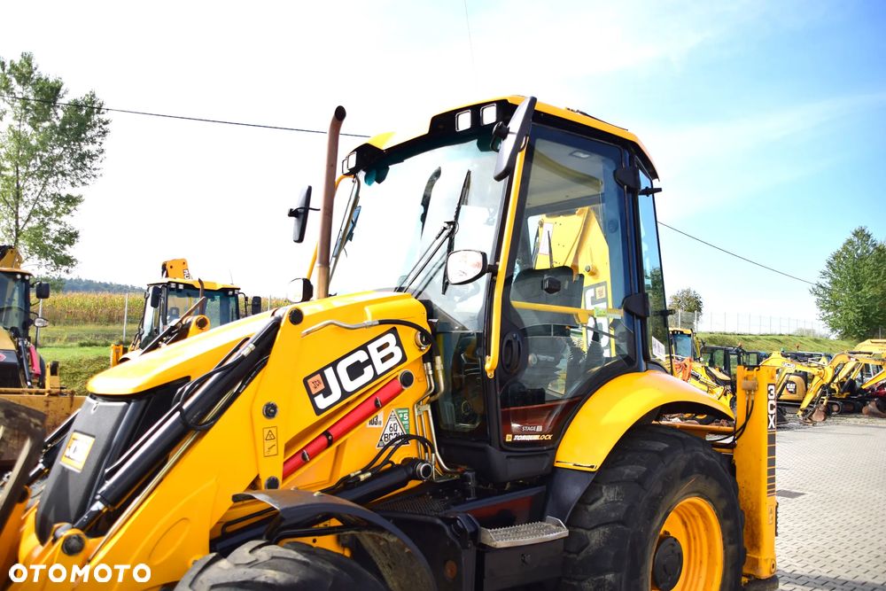 JCB 3CX Sitemaster PLUS - 5