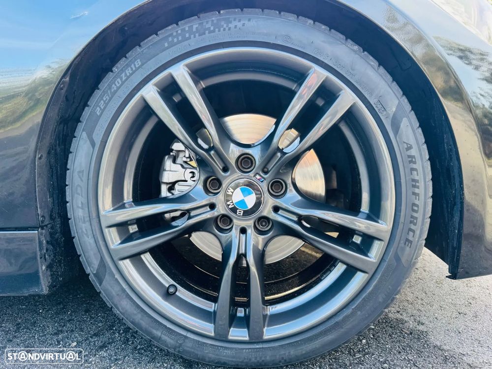 BMW 320 d Pack M - 17