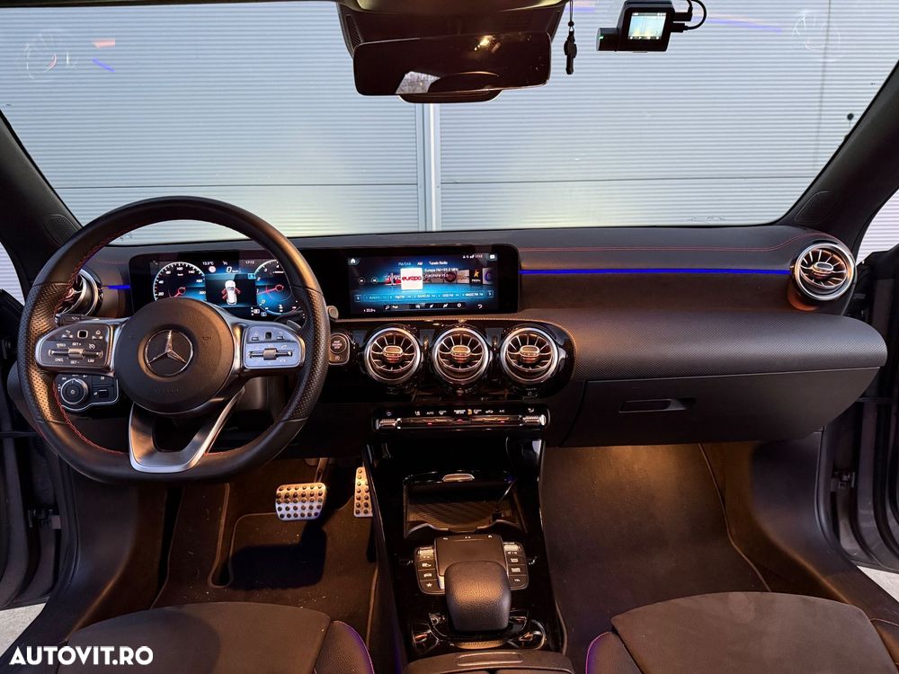 Mercedes-Benz CLA 180 7G-DCT AMG Line - 18