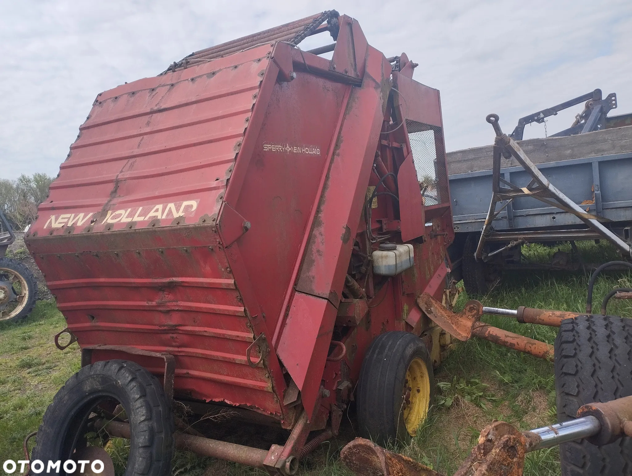 New Holland Belarka 841 - 4