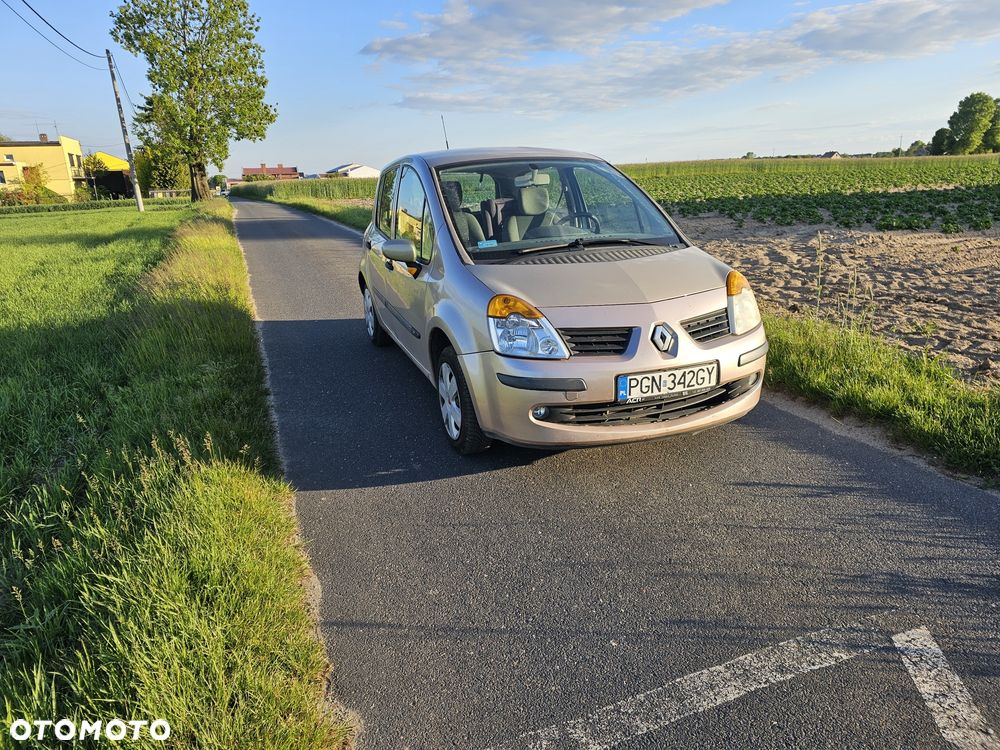 Renault Modus - 1