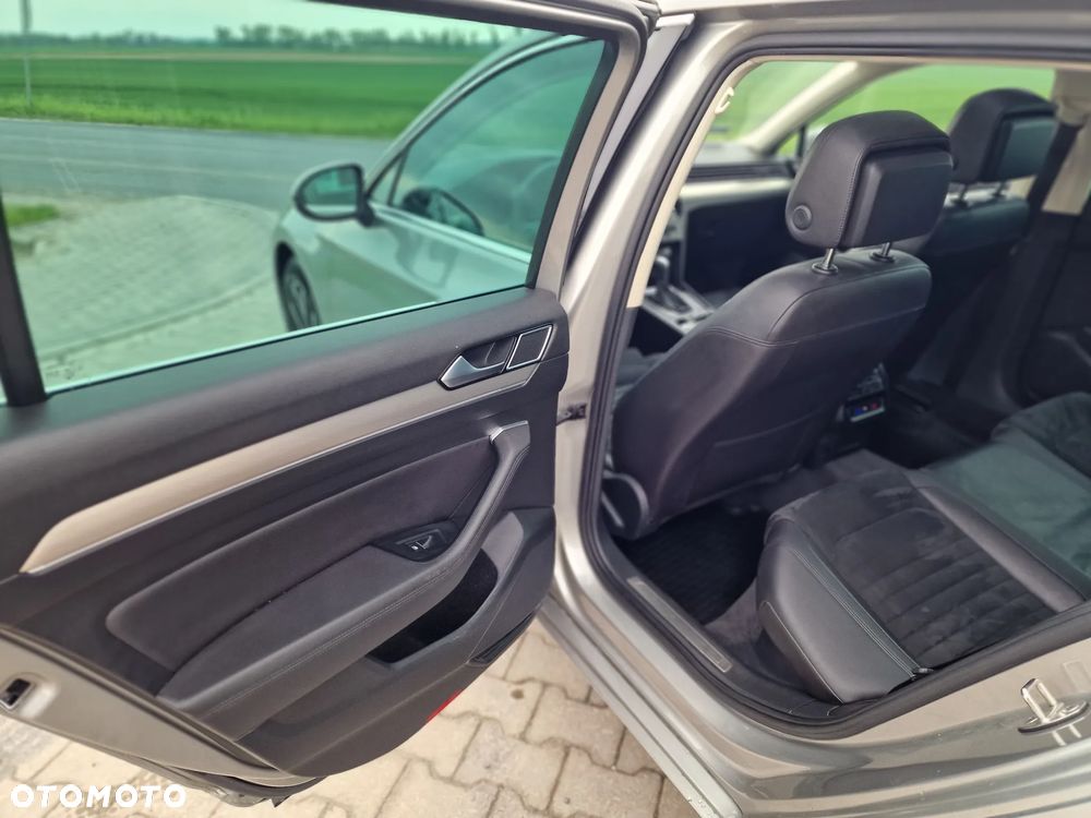 Volkswagen Passat 1.6 TDI (BlueMotion Technology) DSG Comfortline - 20