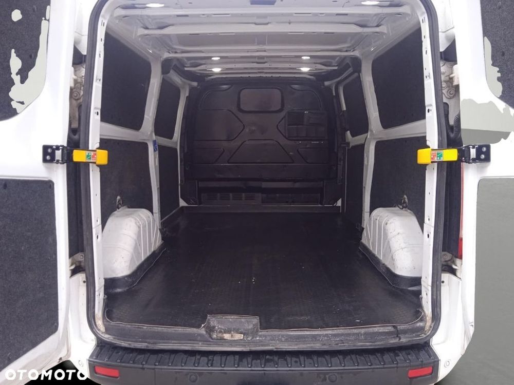 Ford Transit Custom - 32