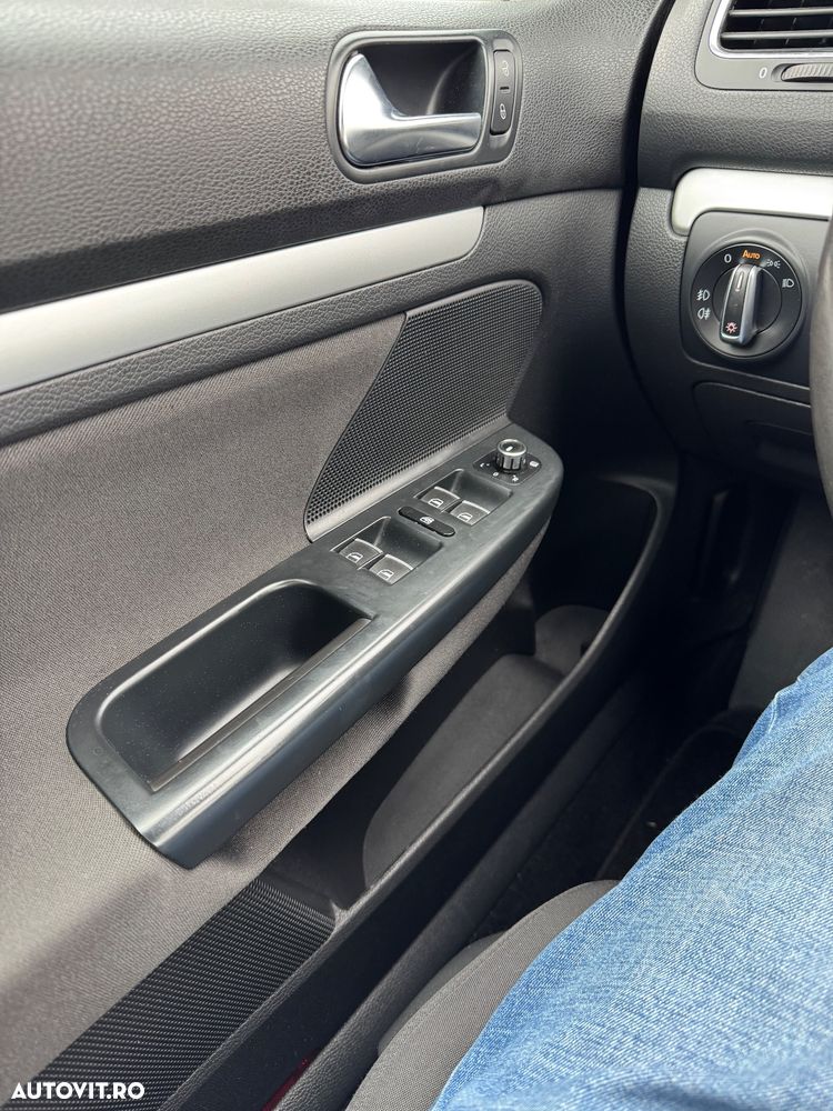 Volkswagen Golf 1.6 TDI BlueMotion Technology DSG Comfortline - 10