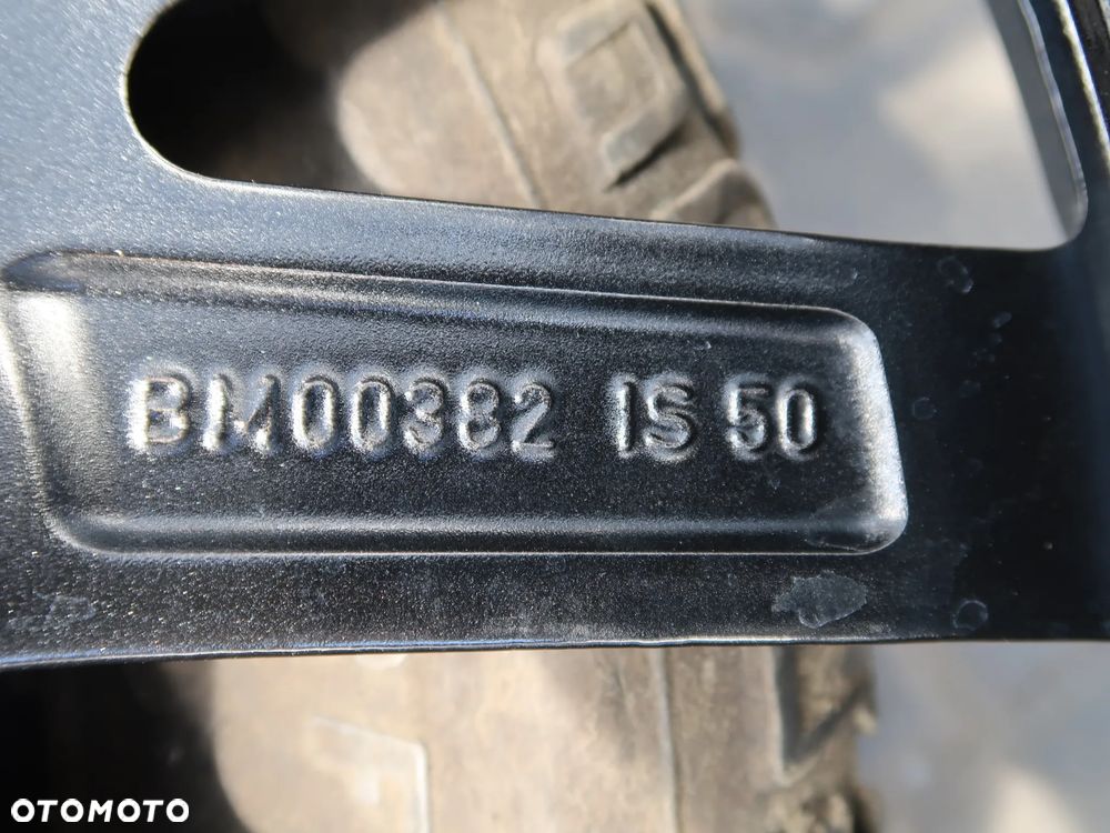 W1 Felga BMW X1 u11 6891179 7,5x18et50 - 7