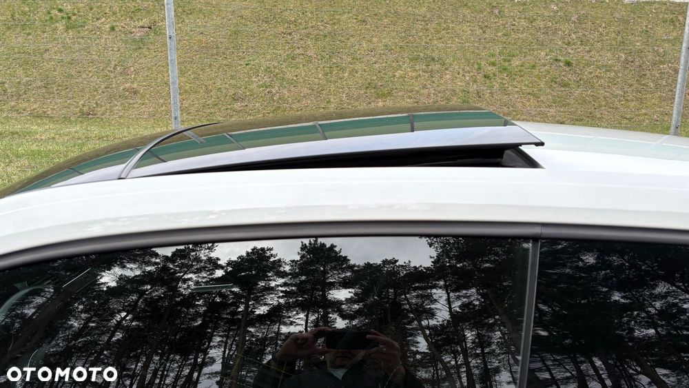 Volkswagen Scirocco 2.0 TDI Blue Motion Technologie Club - 27