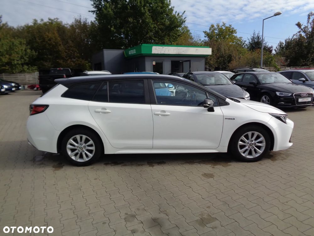 Toyota Corolla - 1