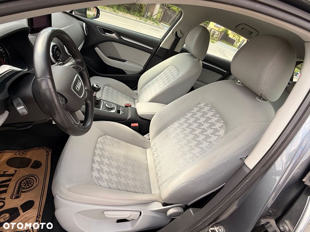 Audi A3 Sportback 1.4 TFSI Attraction - 25