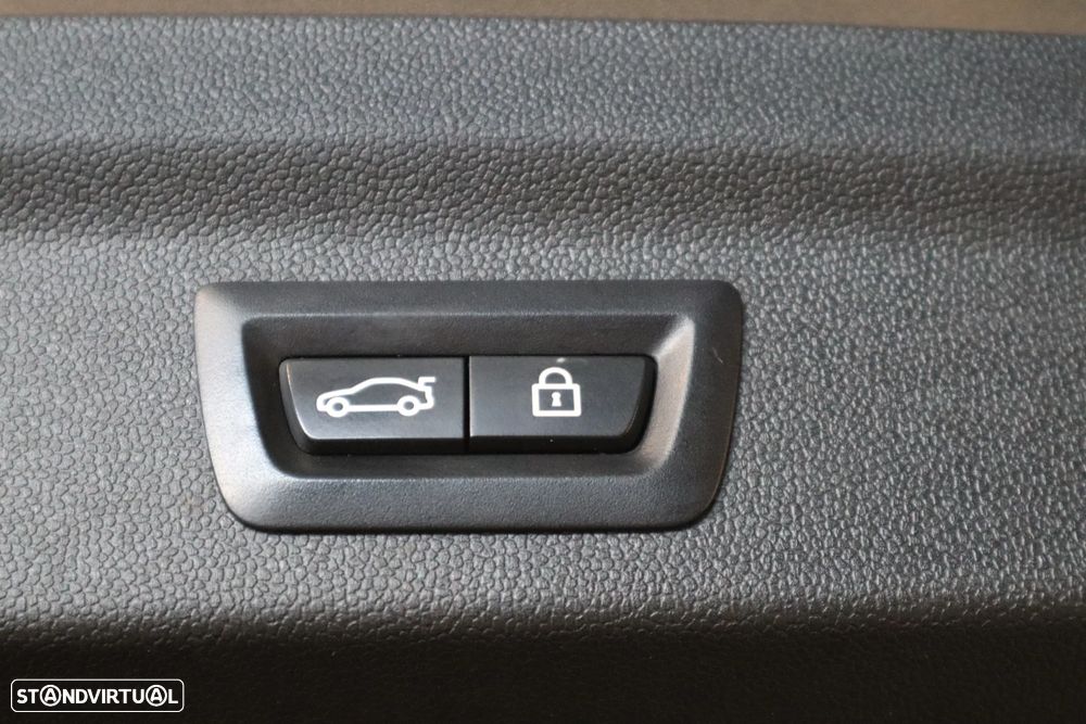 MINI Countryman Cooper SE ALL4 Auto - 6