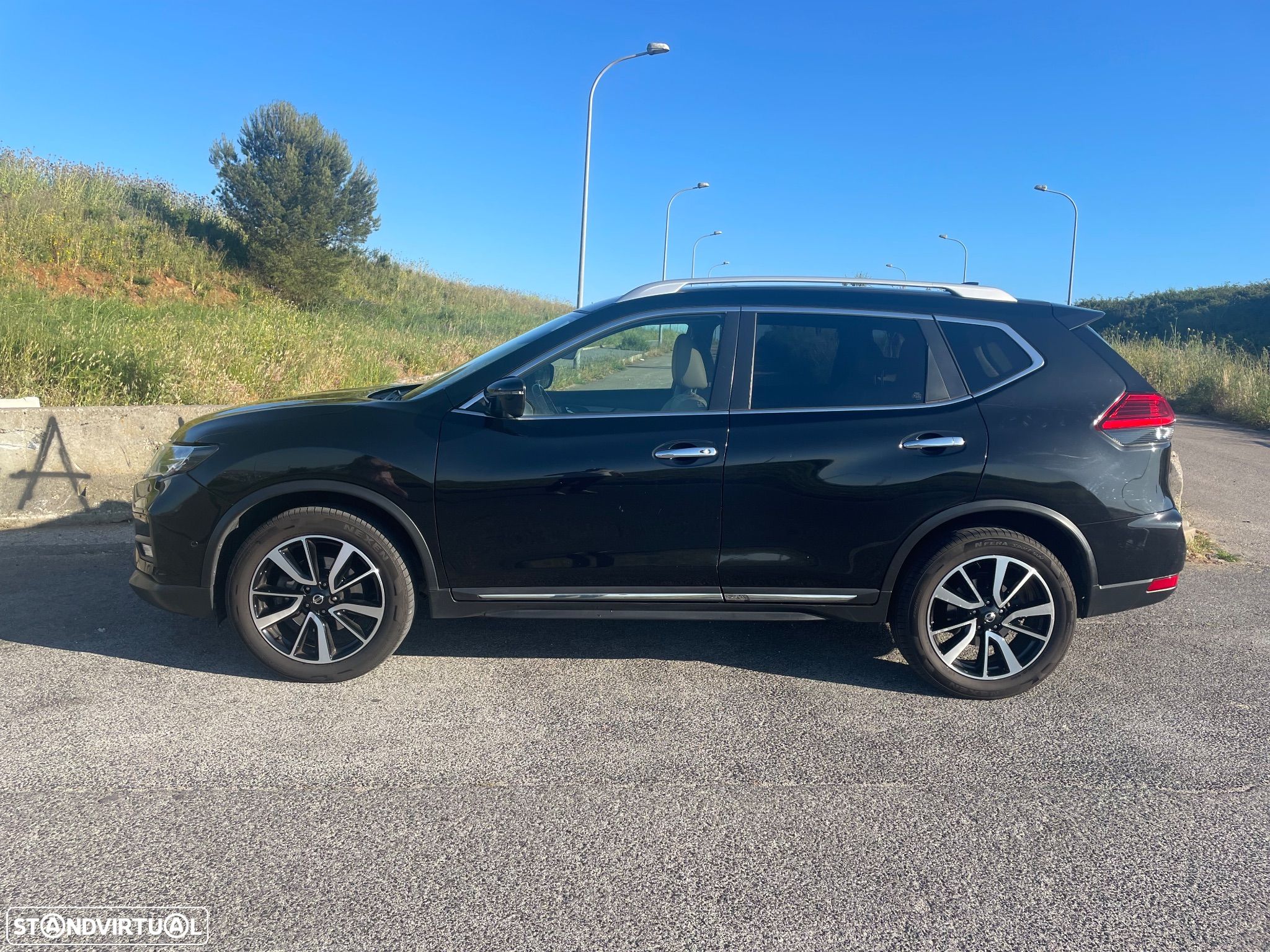 Nissan X-Trail 1.7 dCi Tekna 7L - 1