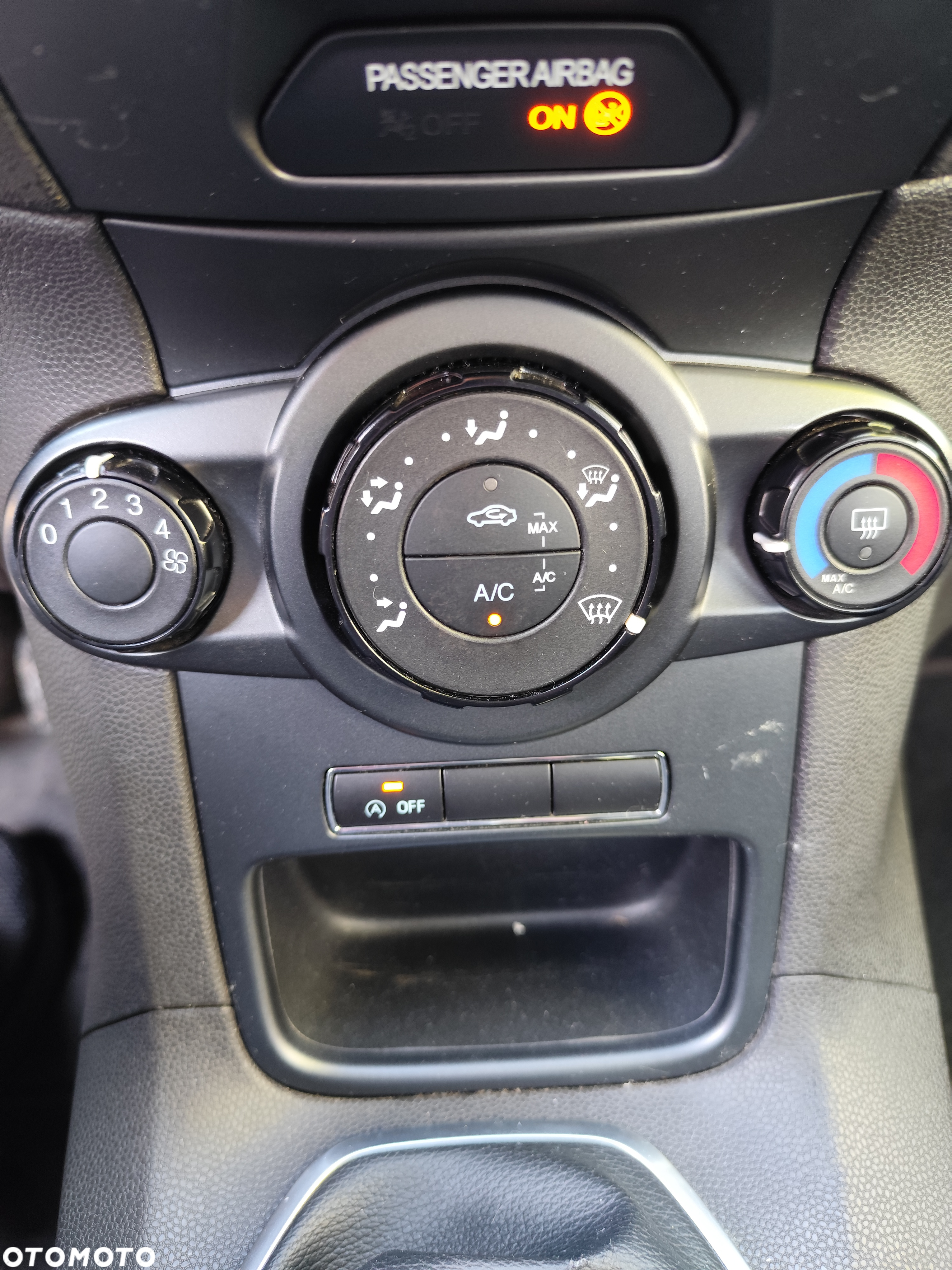Ford Fiesta 1.6 TDCI Start-Stop ECOnetic Trend - 26