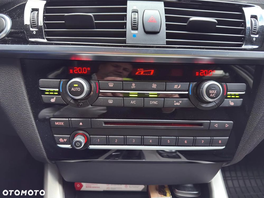 BMW X3 xDrive20d - 16
