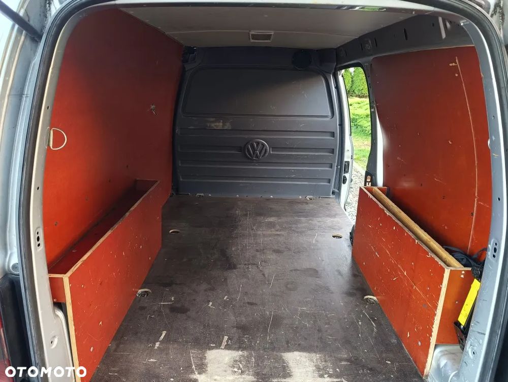 Volkswagen Caddy - 10