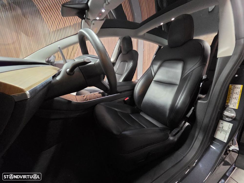 Tesla Model 3 Standard Range Plus RWD - 14