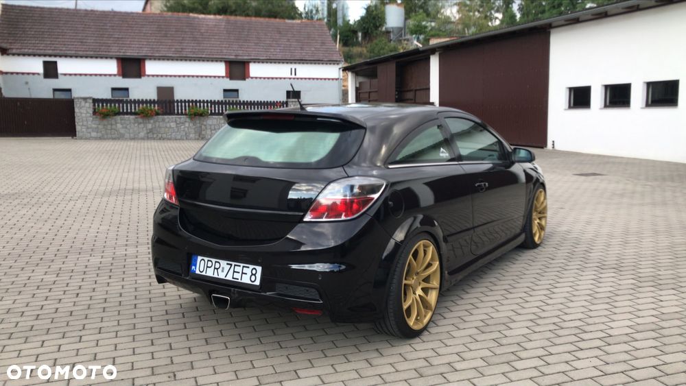 Opel Astra OPC - 5