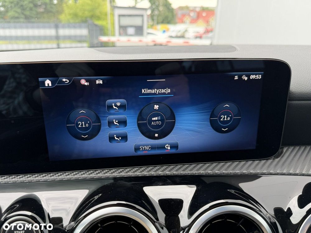 Mercedes-Benz CLA 200 mHEV 7G-DCT - 40