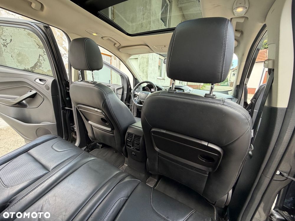 Ford Kuga - 12