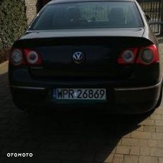 Volkswagen Passat 1.9 TDI Comfortline - 4