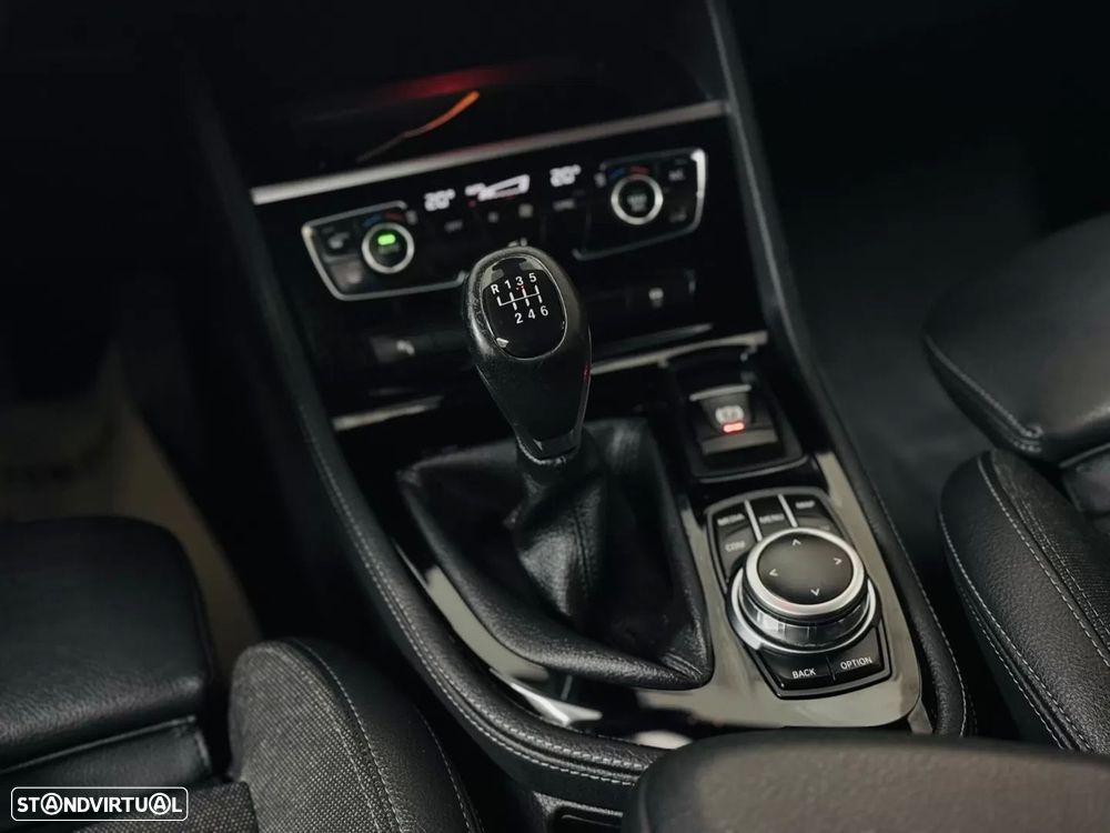 BMW 216 Active Tourer d Line Sport - 34