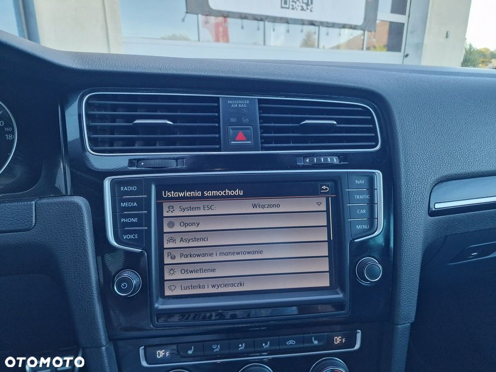 Volkswagen Golf GTI Performance BlueMotion Technology DSG - 32