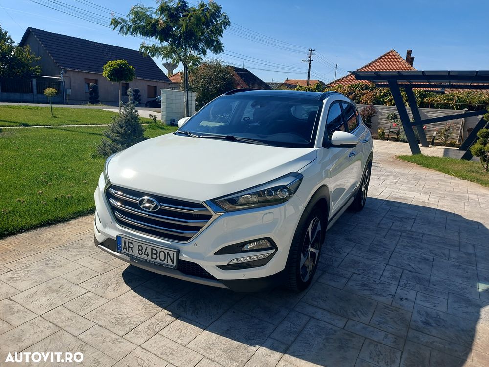 Hyundai Tucson - 1