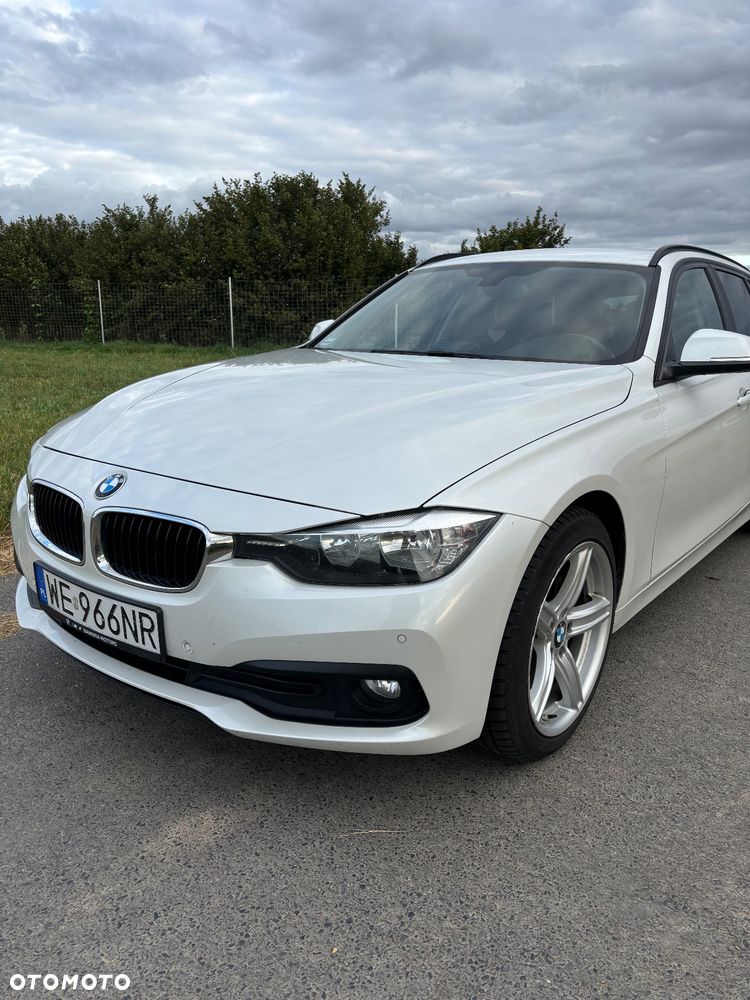 BMW Seria 3 318d Luxury Line - 6