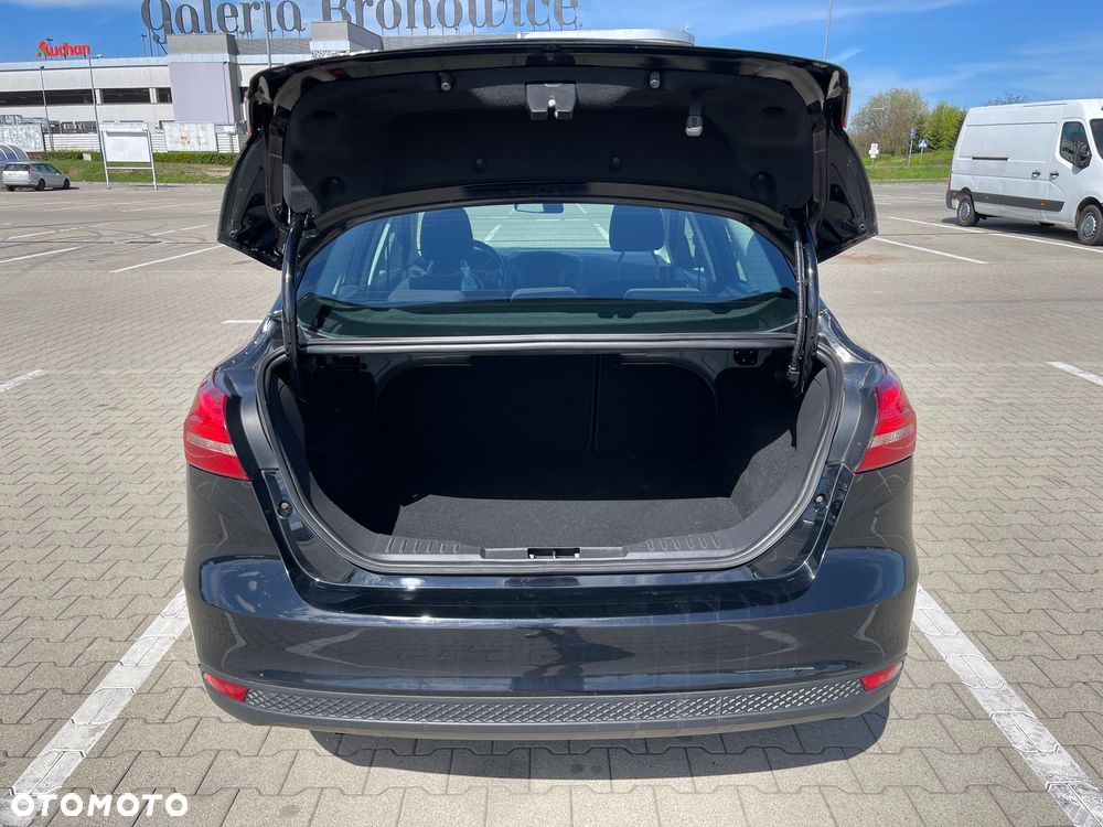 Ford Focus 1.6 Trend - 11