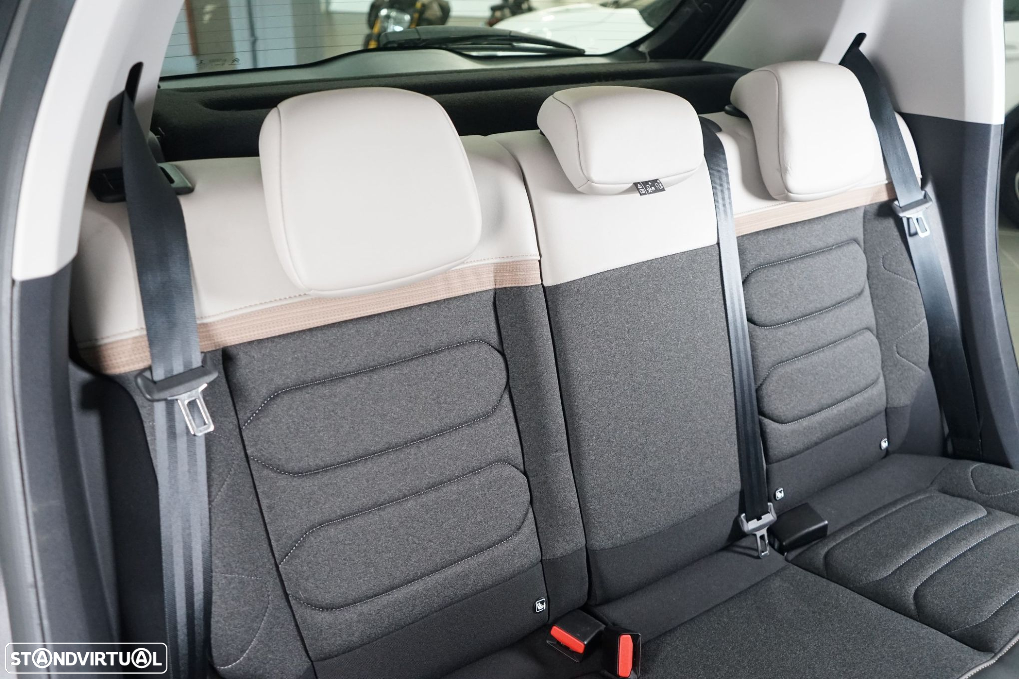 Citroën C3 1.2 PureTech Shine - 35